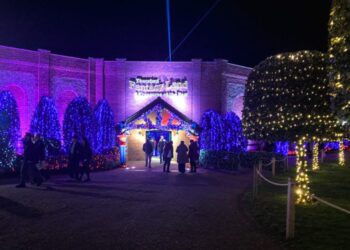 Thursford Christmas Spectacular - Trips-Out Ltd